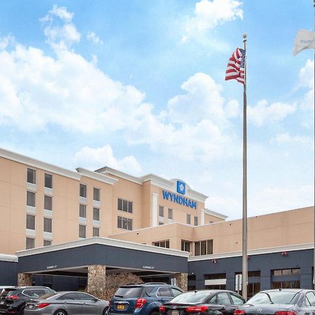 Wyndham Philadelphia-Bucks County Hotel Feasterville-Trevose Exterior photo