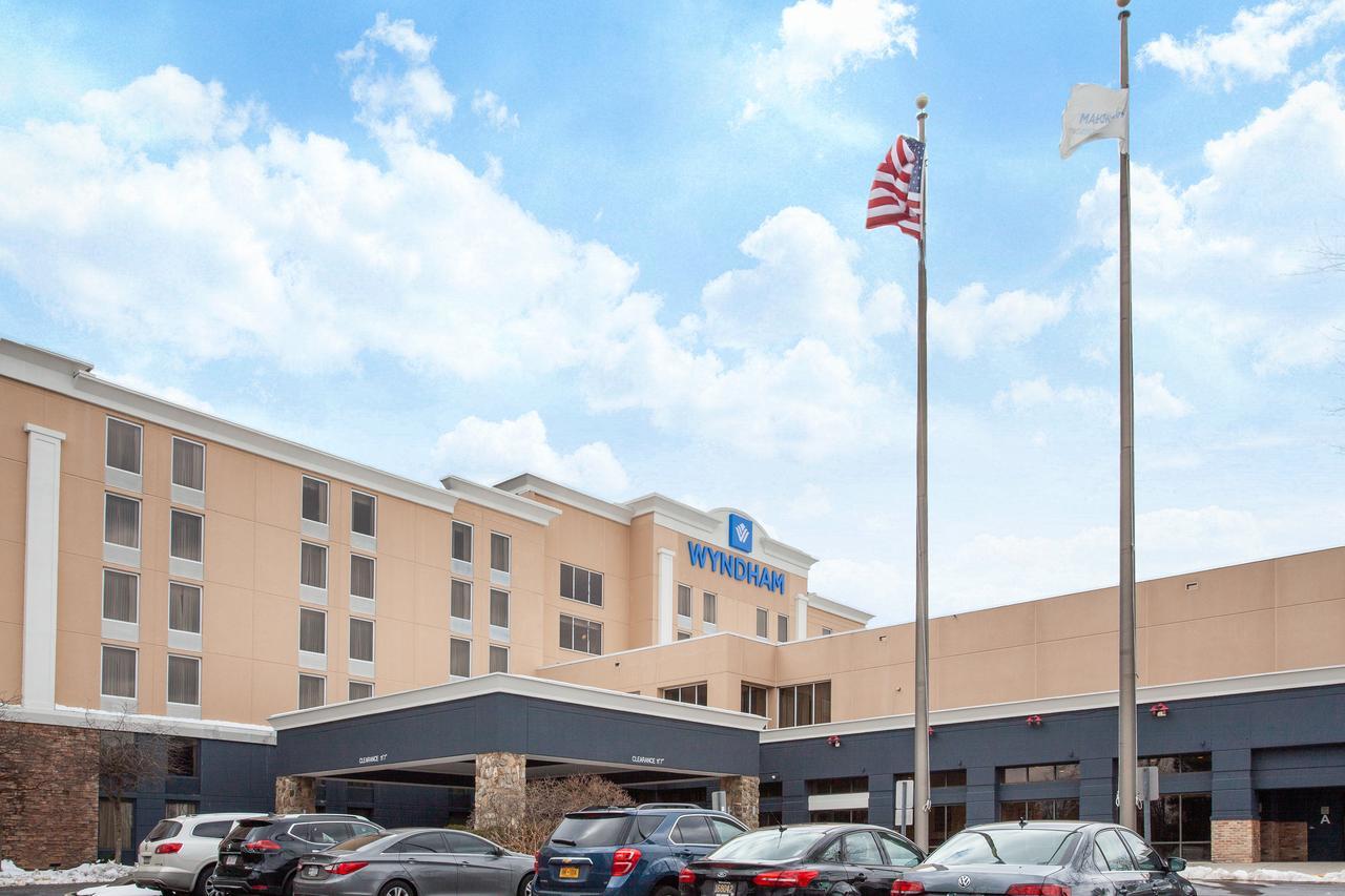 Wyndham Philadelphia-Bucks County Hotel Feasterville-Trevose Exterior photo