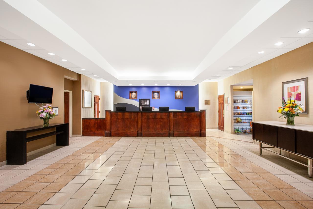 Wyndham Philadelphia-Bucks County Hotel Feasterville-Trevose Exterior photo